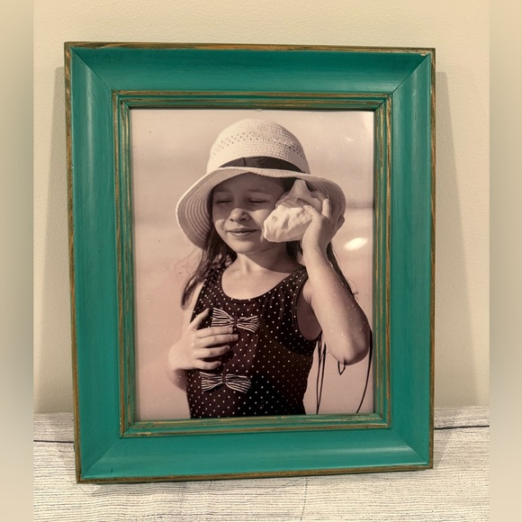 Teal Wooden Picture Frame/8x10in - Picture 1 of 9
